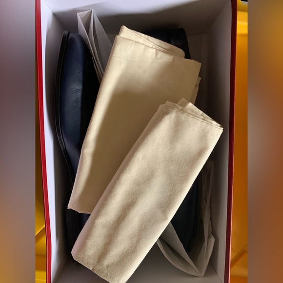 SALVATORE FERRAGAMO - Picture 9 of 12